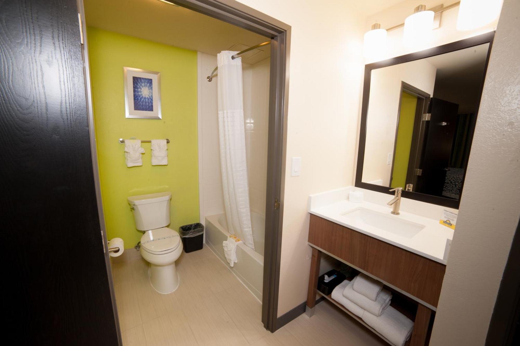 Arya Inn & Suites Farmers Branch Bilik gambar