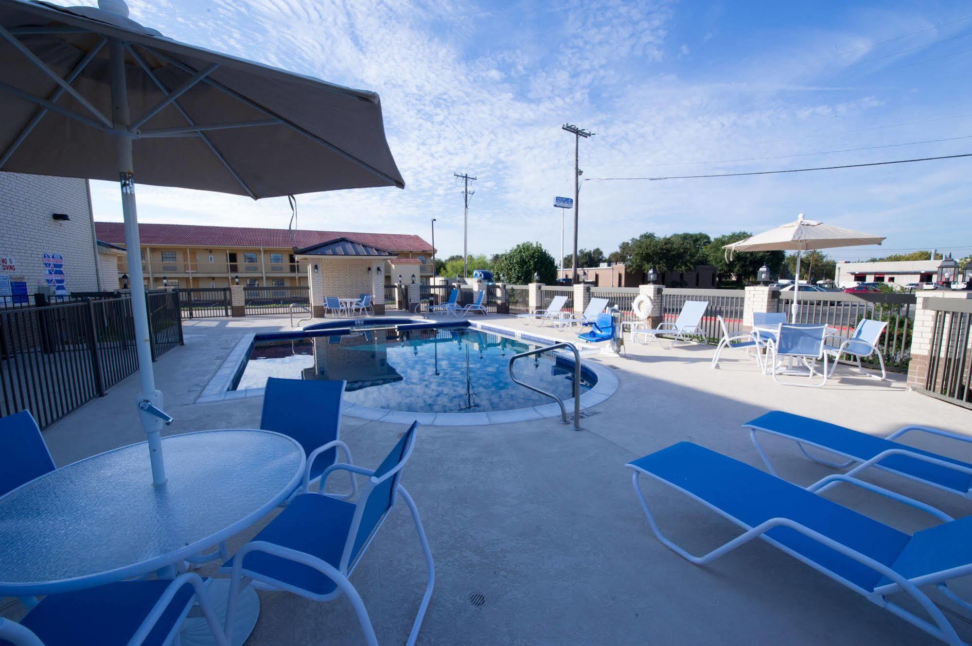 Arya Inn & Suites Farmers Branch Luaran gambar