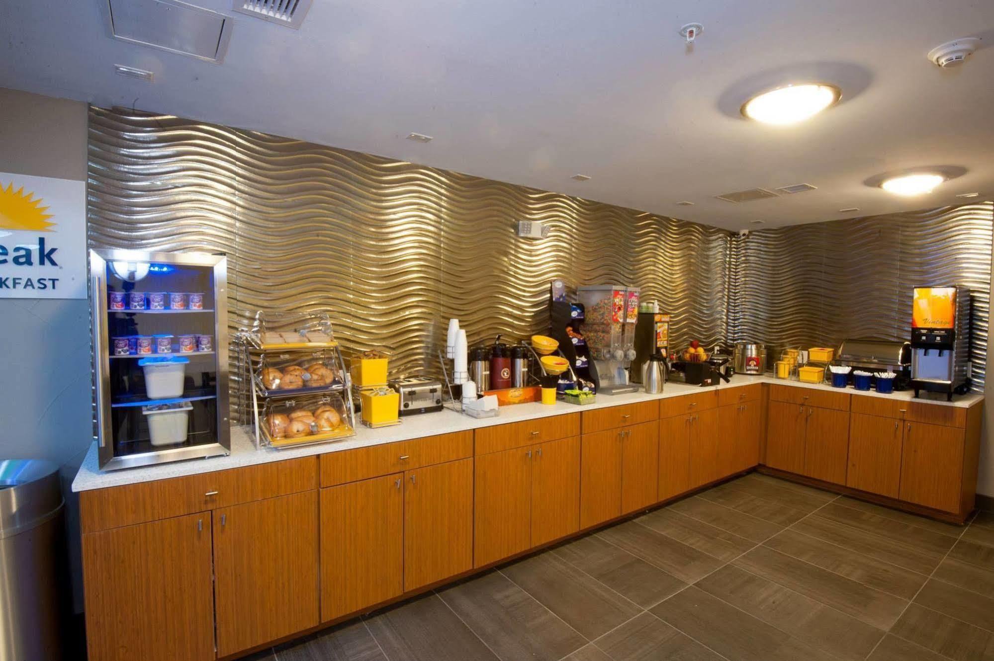 Arya Inn & Suites Farmers Branch Luaran gambar